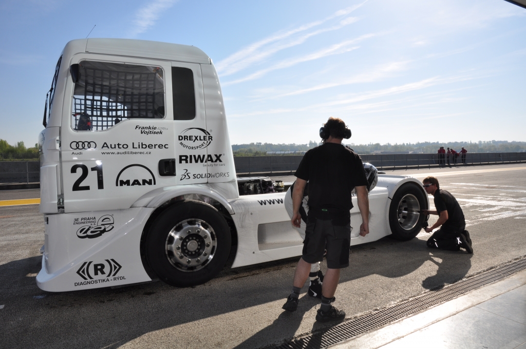 MAN test Nogaro 2013